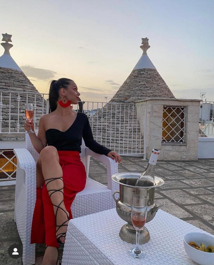 Trulli E Puglia Luxury Suite 阿尔贝罗贝洛 外观 照片