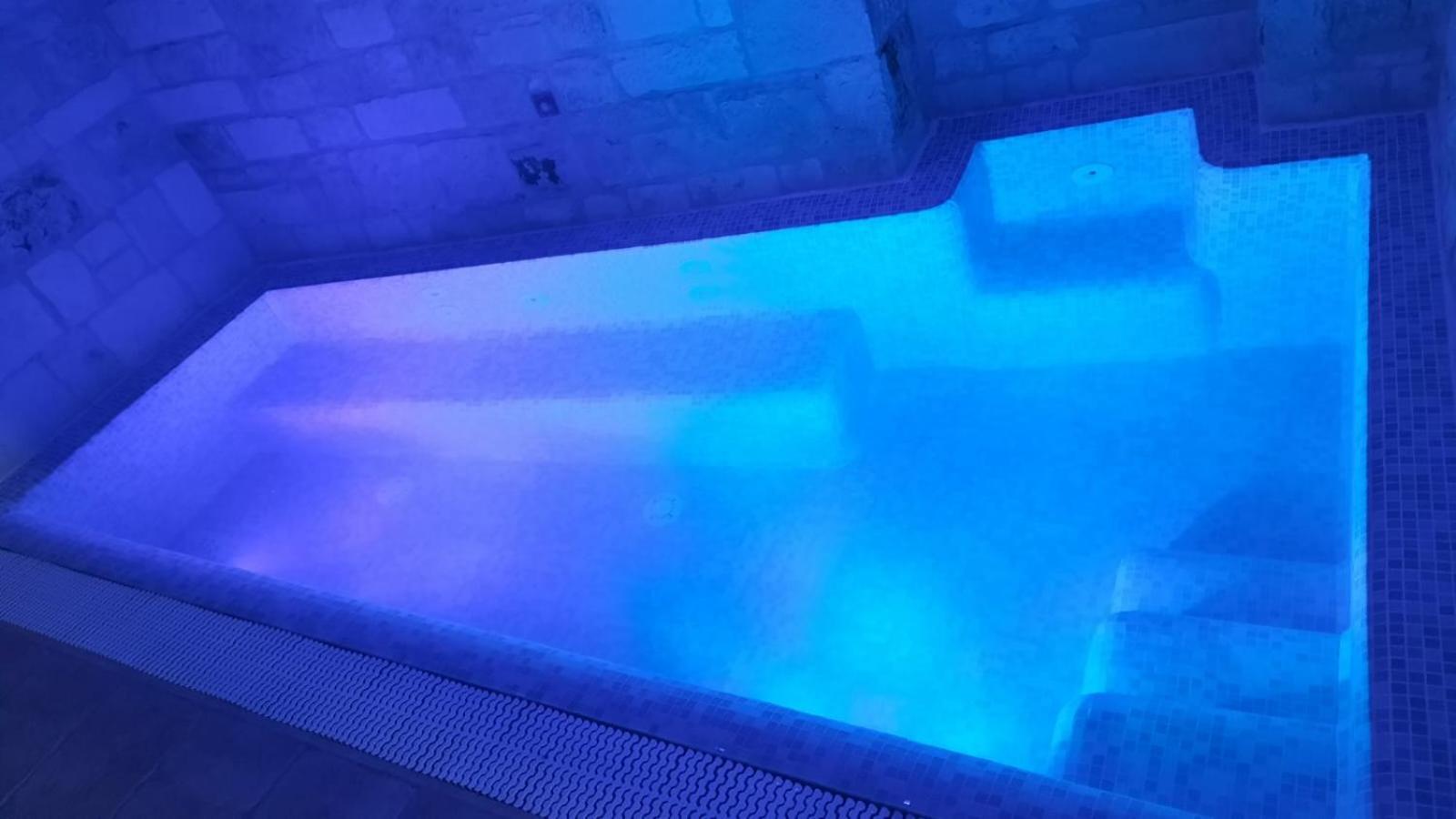 Trulli E Puglia Luxury Suite 阿尔贝罗贝洛 外观 照片