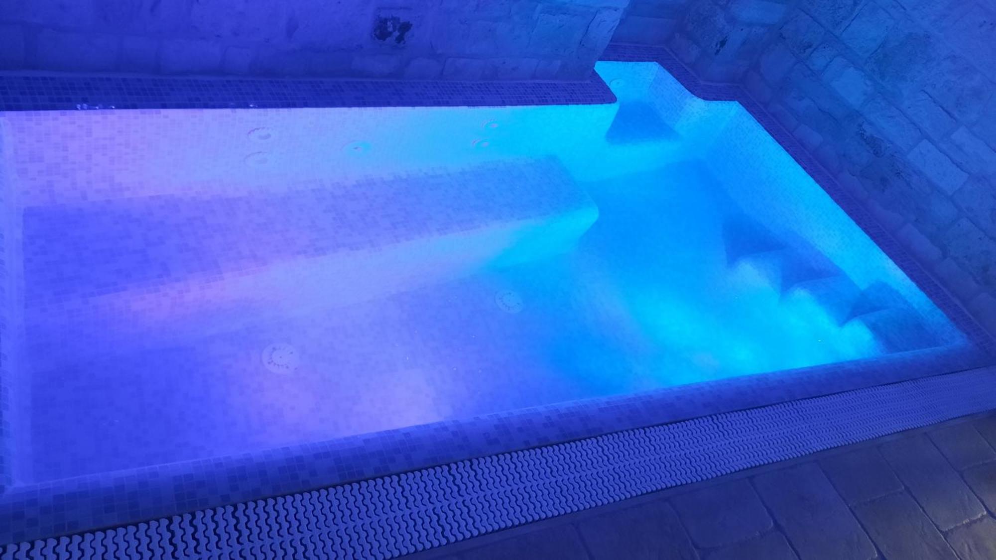 Trulli E Puglia Luxury Suite 阿尔贝罗贝洛 外观 照片