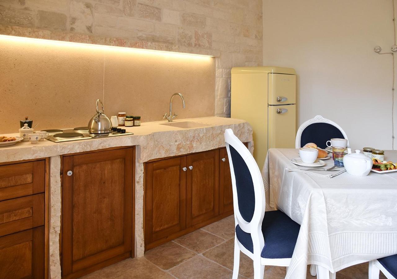 Trulli E Puglia Luxury Suite 阿尔贝罗贝洛 外观 照片