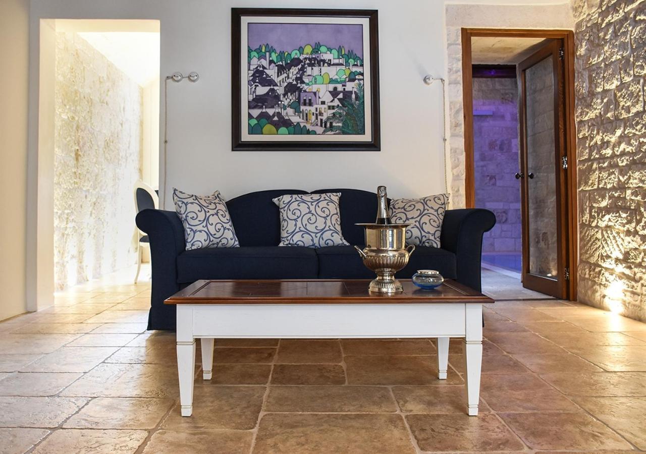 Trulli E Puglia Luxury Suite 阿尔贝罗贝洛 外观 照片