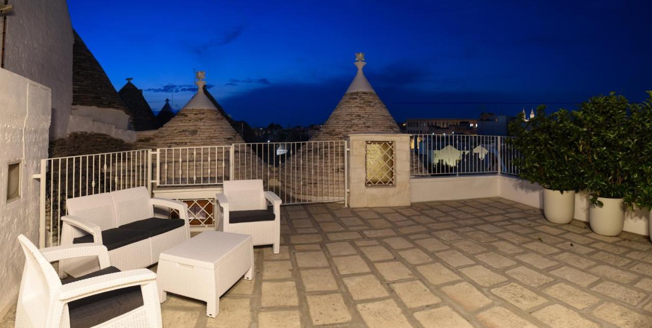 Trulli E Puglia Luxury Suite 阿尔贝罗贝洛 外观 照片