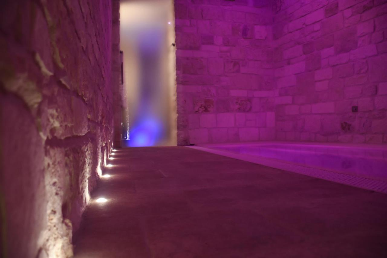 Trulli E Puglia Luxury Suite 阿尔贝罗贝洛 外观 照片